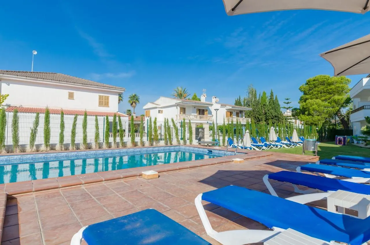 Yourhouse Venecia Apartments Alcudia  2*,  Spanyolország